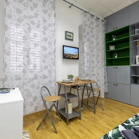 Kalalarga Apartment *